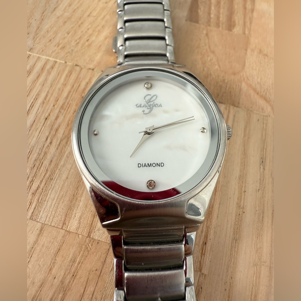 Damas Glamora special edition ladies mother-of-pearl stainless steel watch